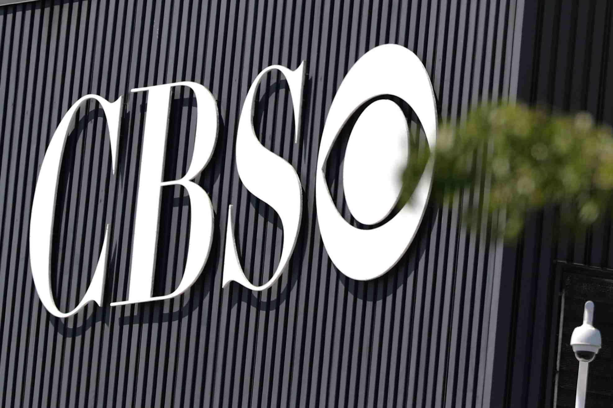 Cbs a fait une offre informelle sur starz pour 5 milliards de dollars, selon la presse