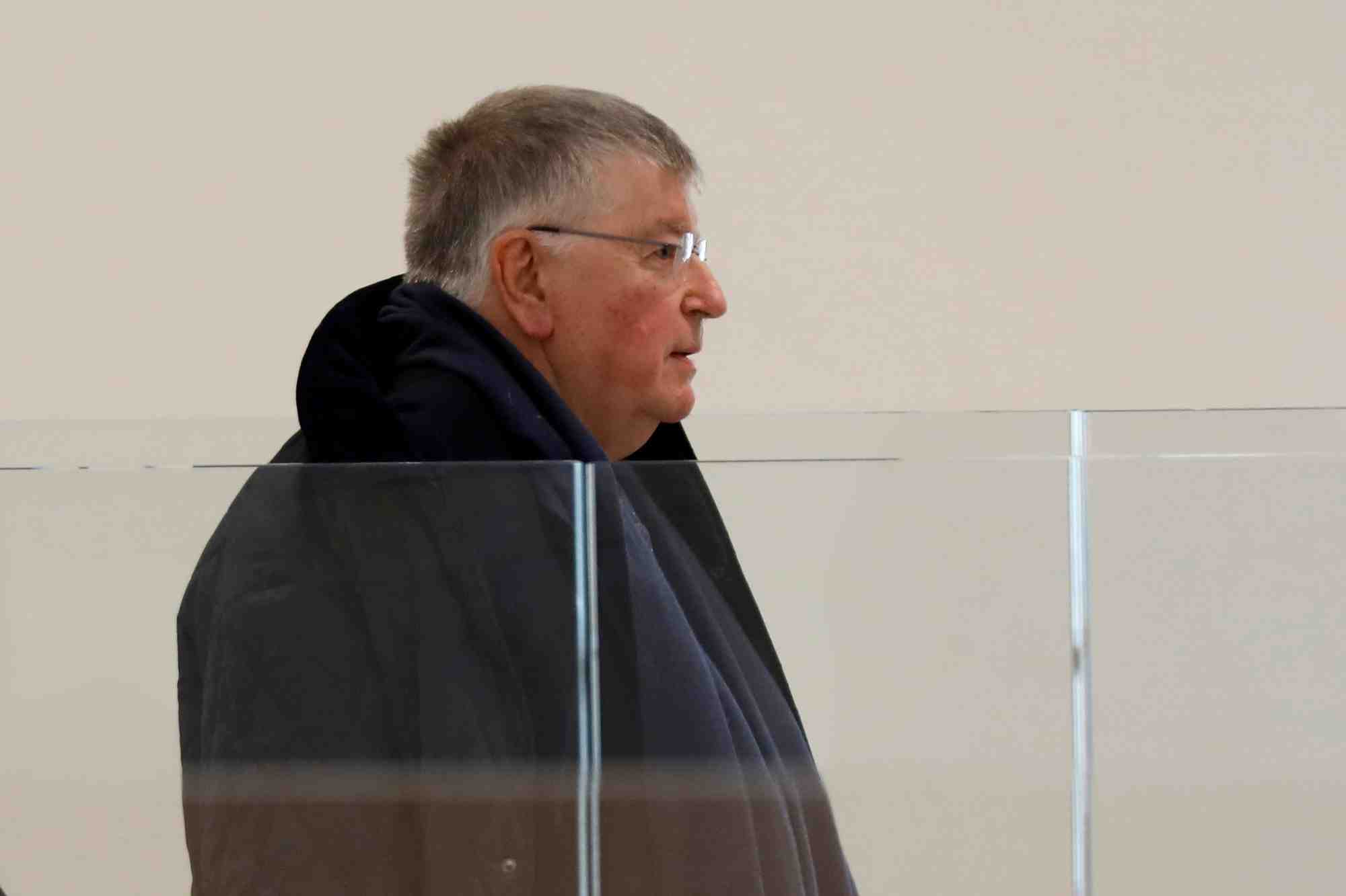 Didier lombard, ancien pdg de france telecom, au tribunal correctionnel de paris