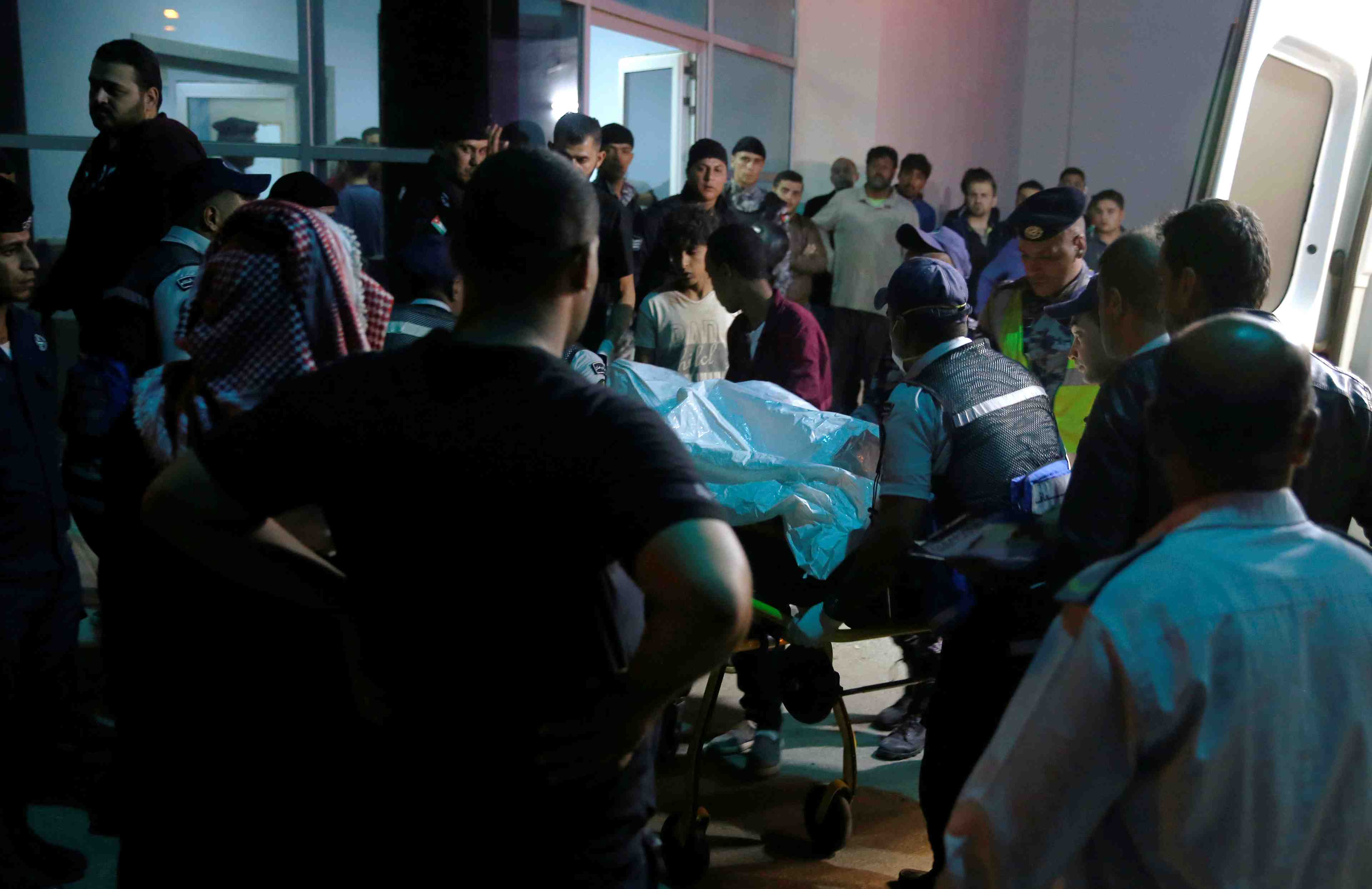 Jordanie : 18 morts, surtout des ecoliers, apres une crue eclair