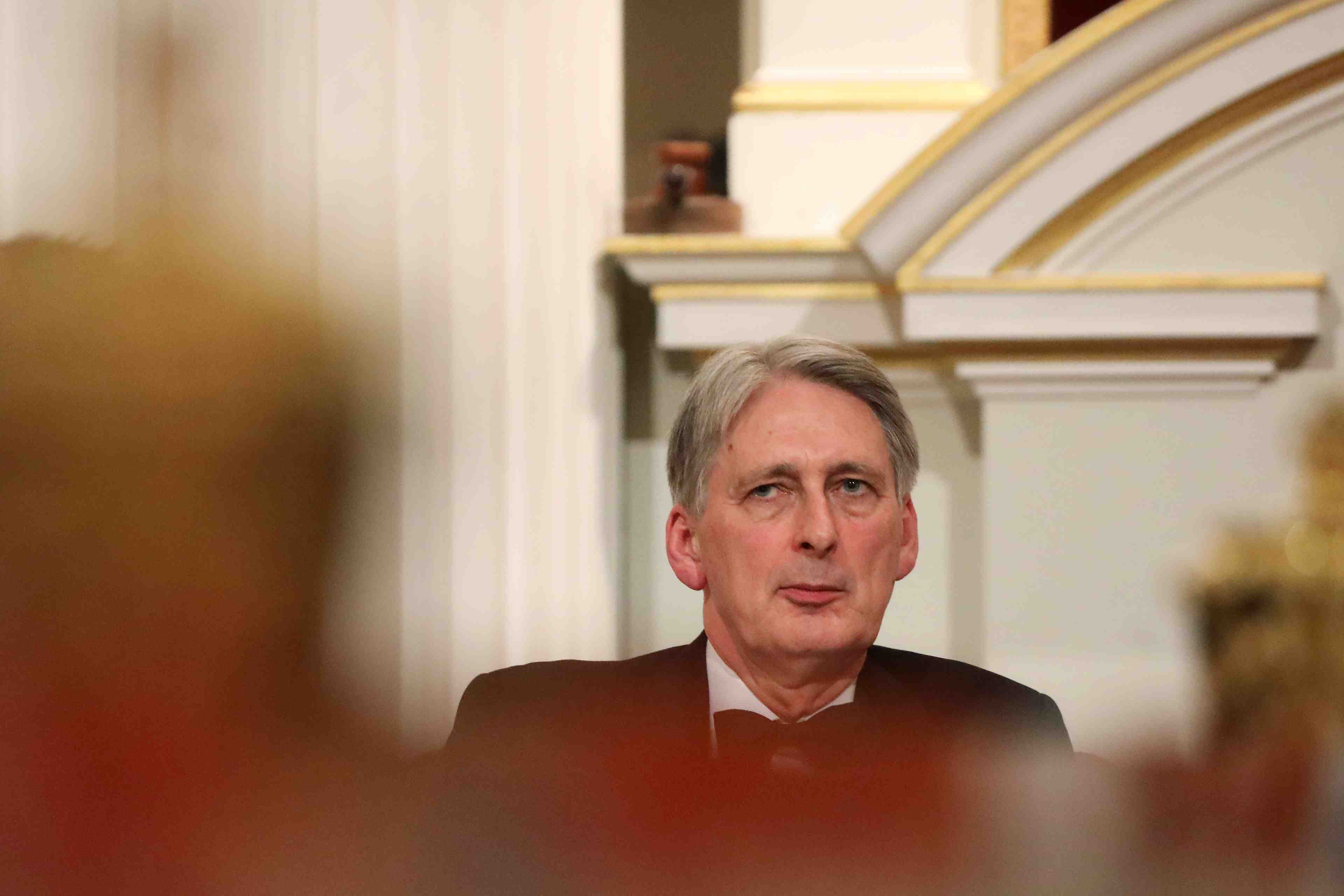 Brexit: la france va faire de la frontiere une "arme politique", selon hammond
