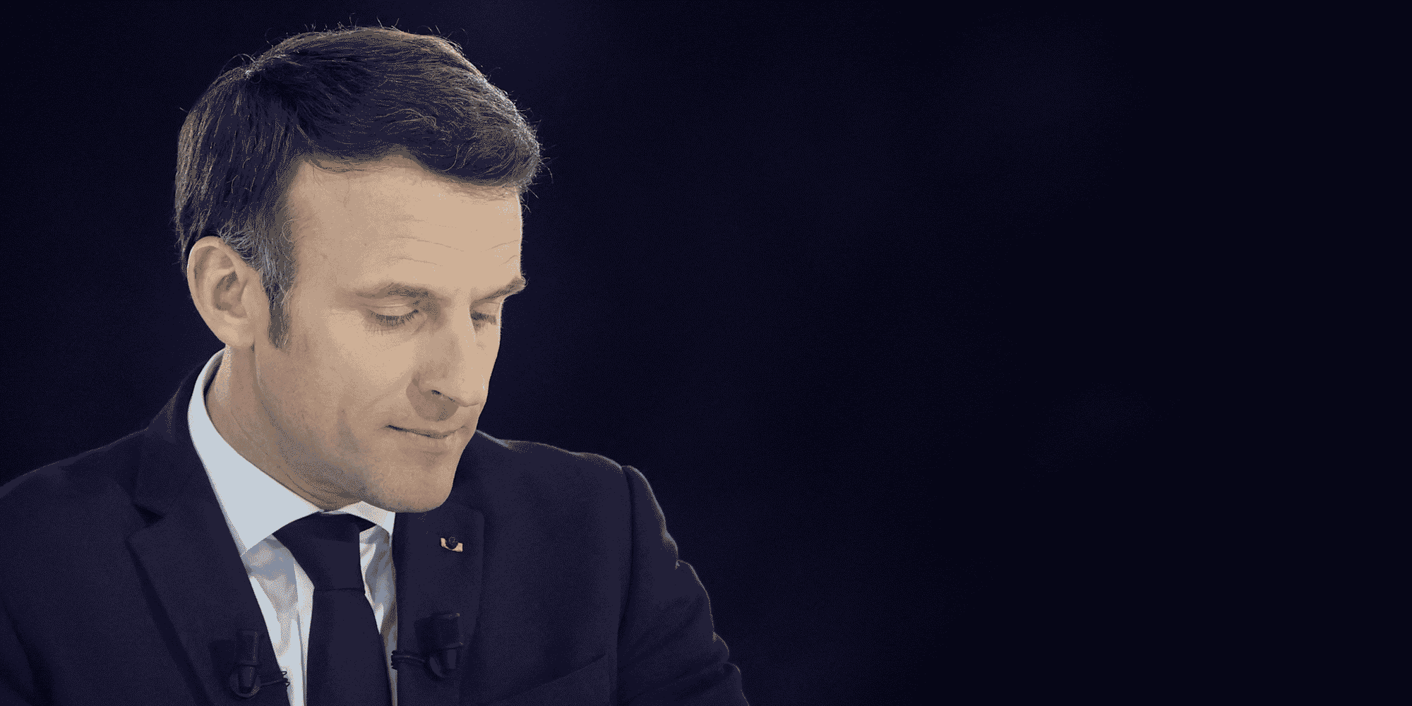 Ukraine: des "indices tres clairs" de crimes de guerre, nouvelles sanctions requises, dit macron