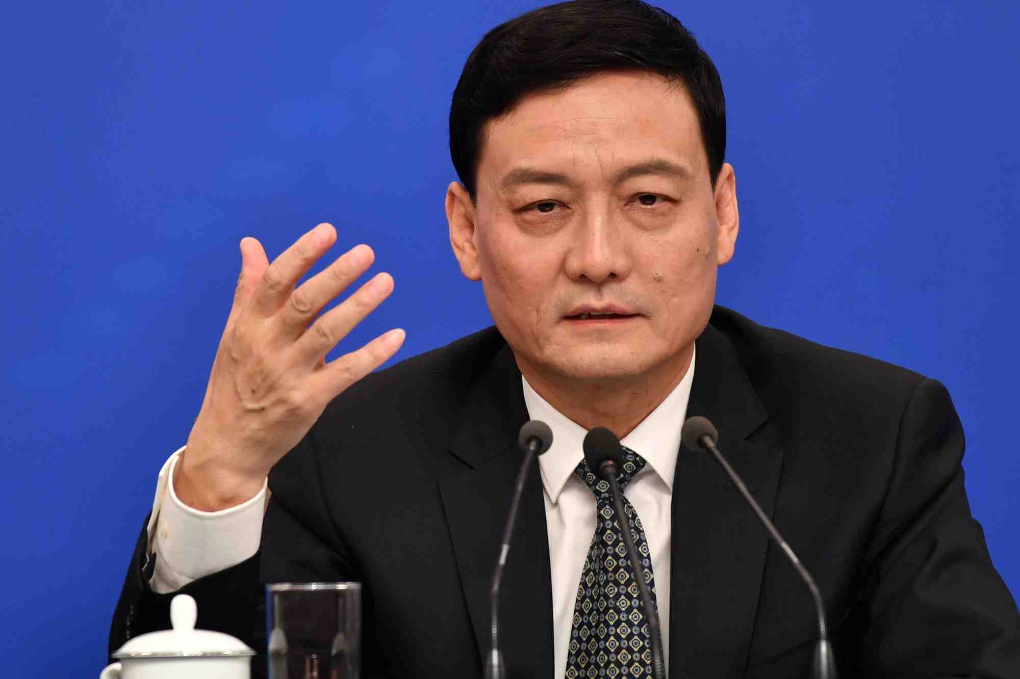 Le ministre chinois de l'industrie vise par une enquete