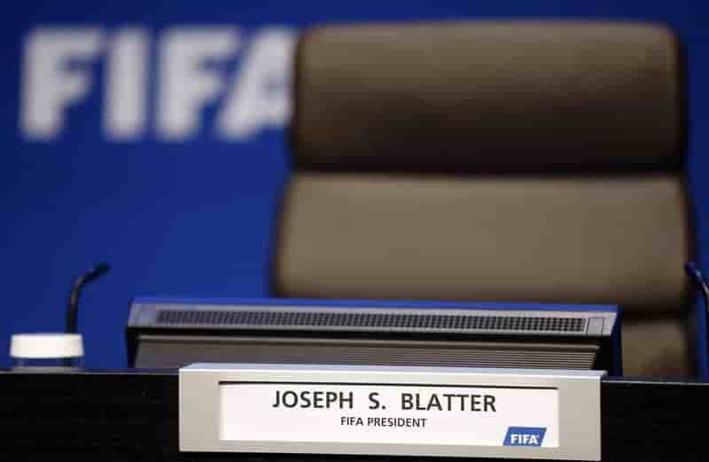 Londres evoque un boycott si sepp blatter ne quitte pas la fifa