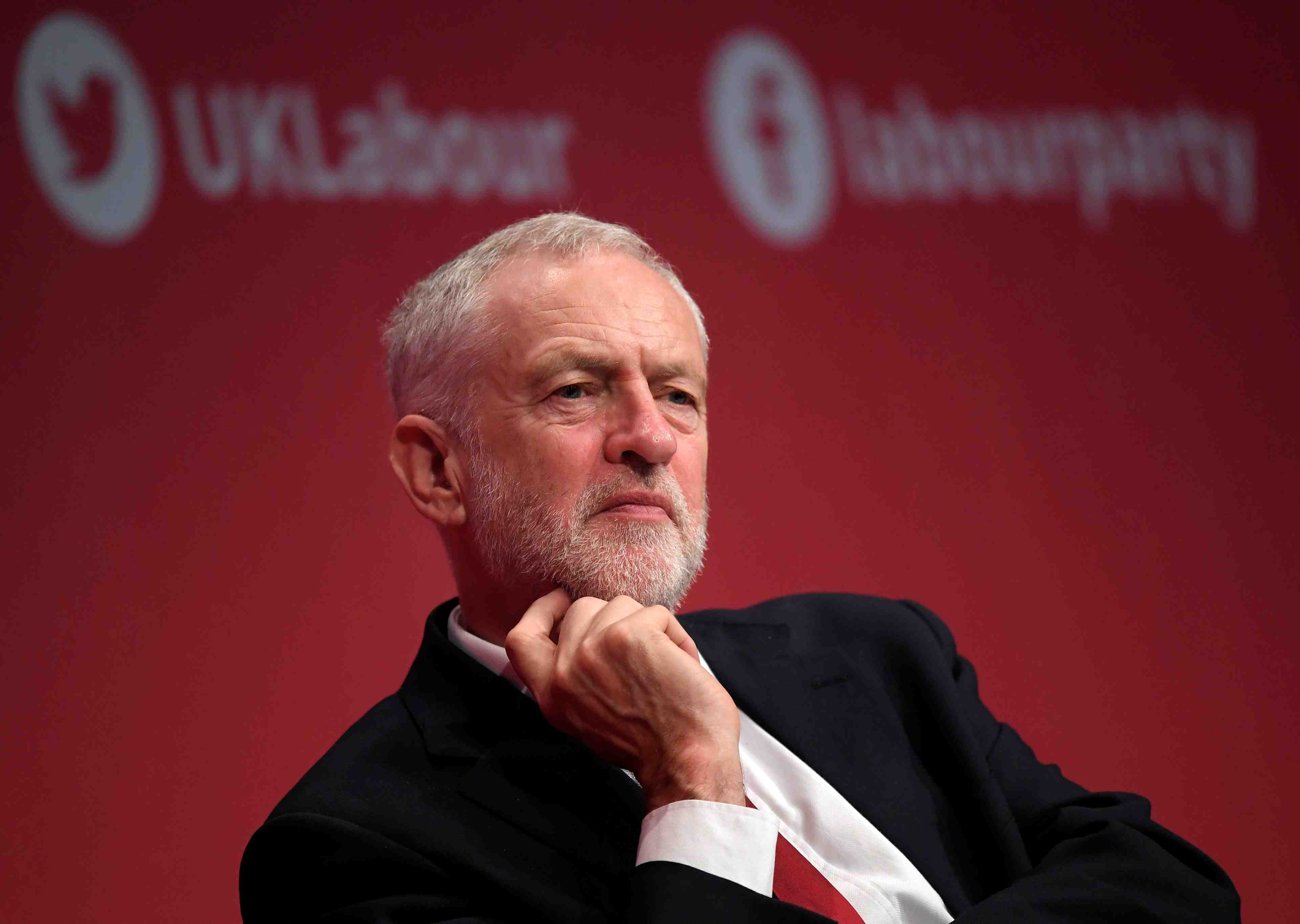 Corbyn veut une transition post-brexit aussi longue que necessaire