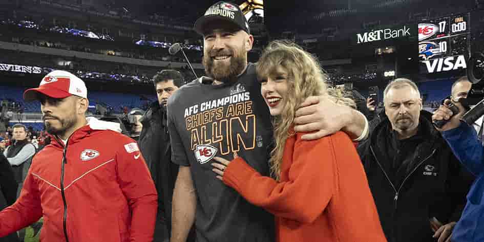 La superstar et son compagnon, Travis Kelce, joueur de l’équipe des Kansas
City Chiefs, le 28 janvier.