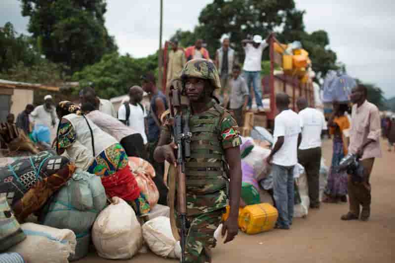 Evacuation de musulmans et pillages à Bangui