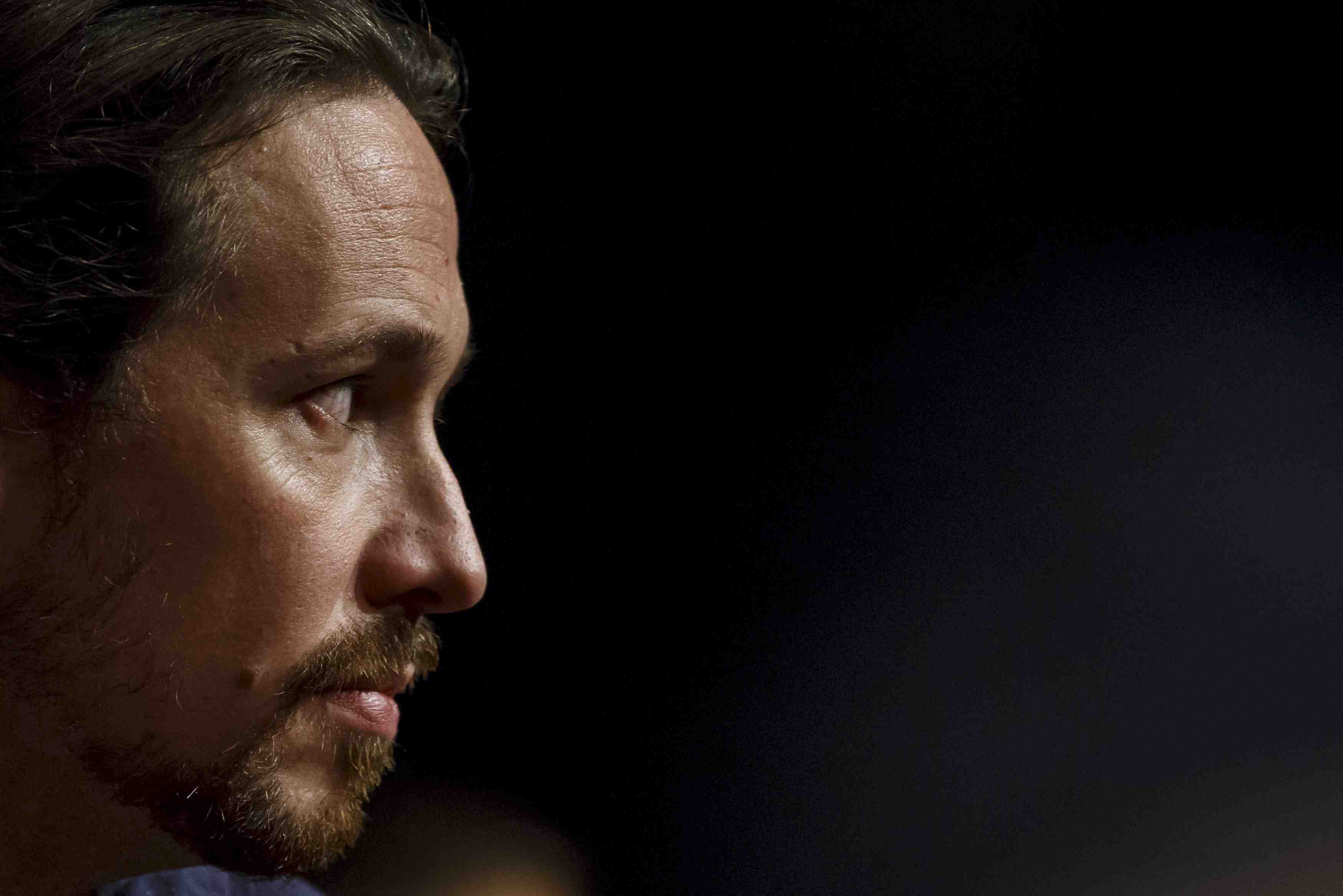 Pablo iglesias elu a 94% pour conduire podemos aux legislatives espagnoles