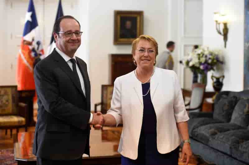 Le protectionnisme, "pire des reponses", dit hollande au chili