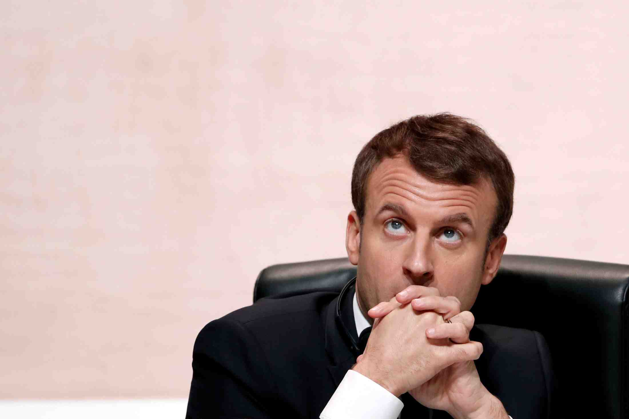 Debut de polemique sur l'anniversaire de macron a chambord