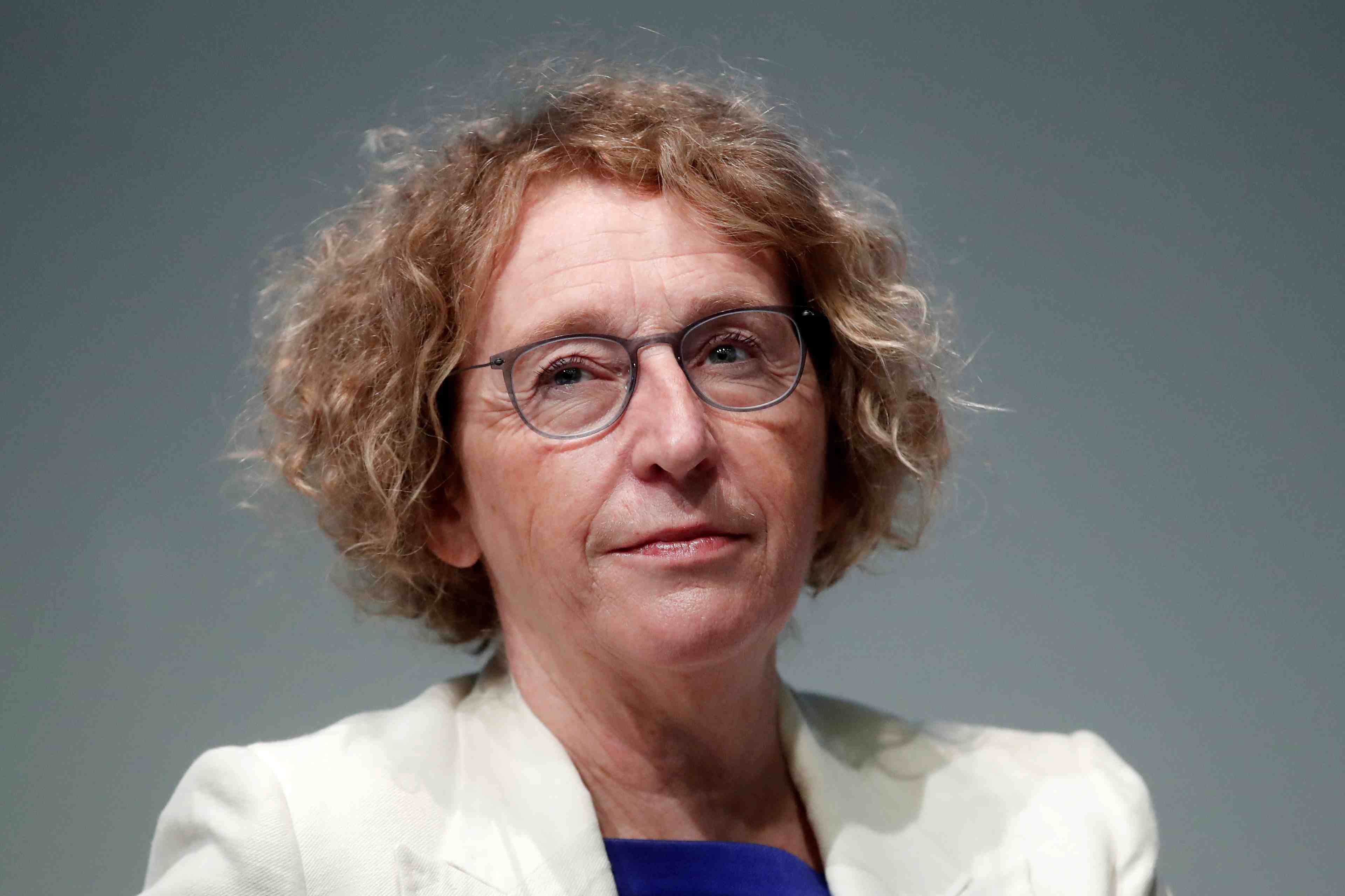 Penicaud refute toute "ingerence" dans les indemnites prud'homales