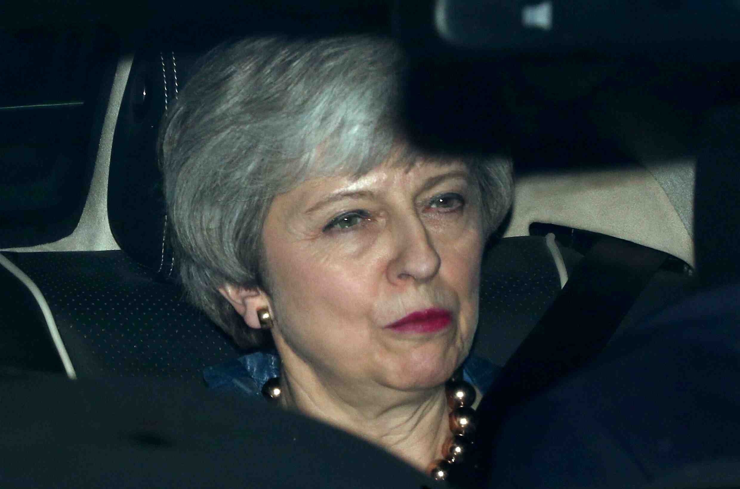 Brexit: les communes approuvent un report pour eviter un "no deal"