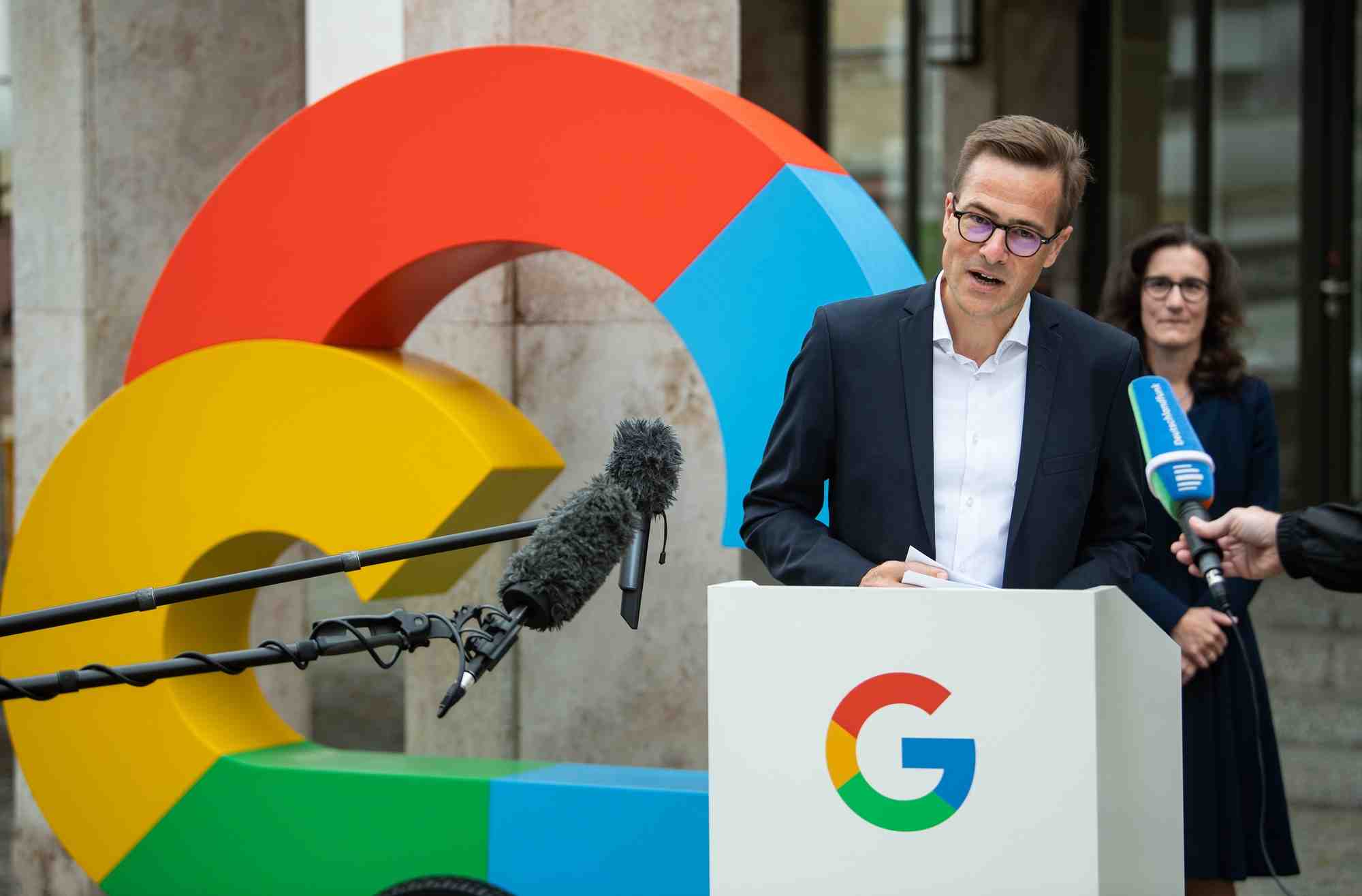 Google, Philipp Justus
