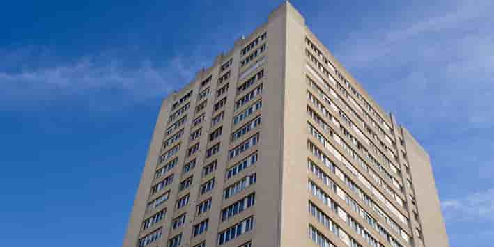 Le programme national rénovation urbaine prévoit de transformer 448 quartiers populaires dits « prioritaires de la politique de la ville ».