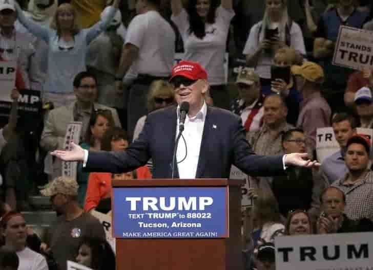 Trump refuse de condamner les violences de ses sympathisants