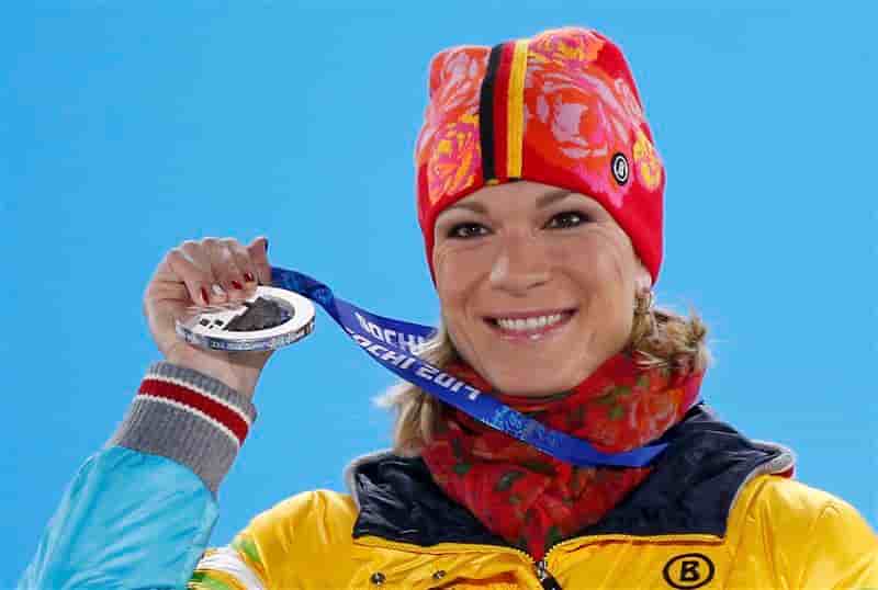 JO: carnage sur la neige en super-G dames et ski cross