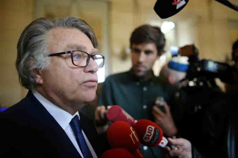 Collard annonce sa mise en examen pour des images de l'ei