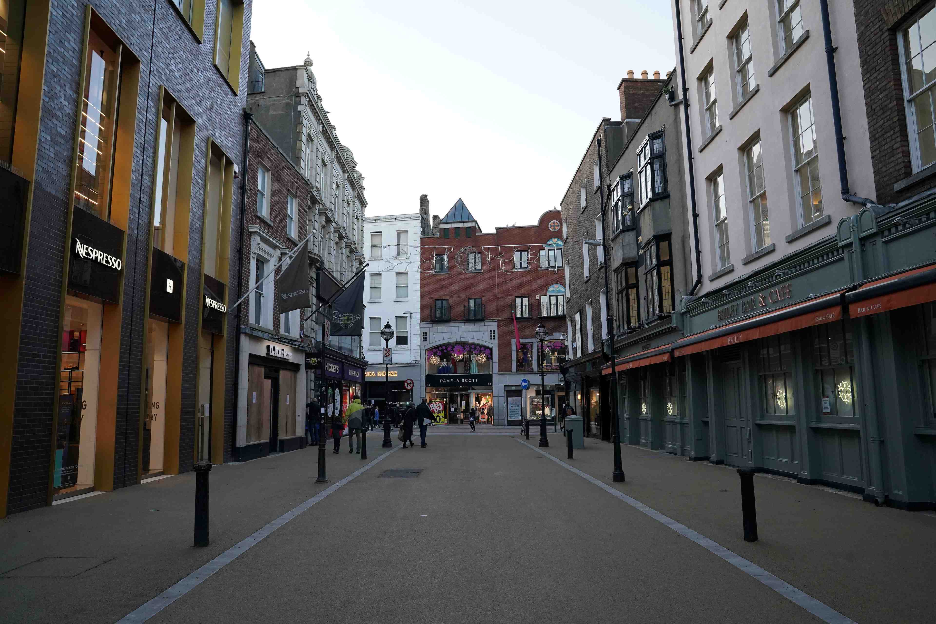 L'irlande ferme les commerces "non-essentiels"