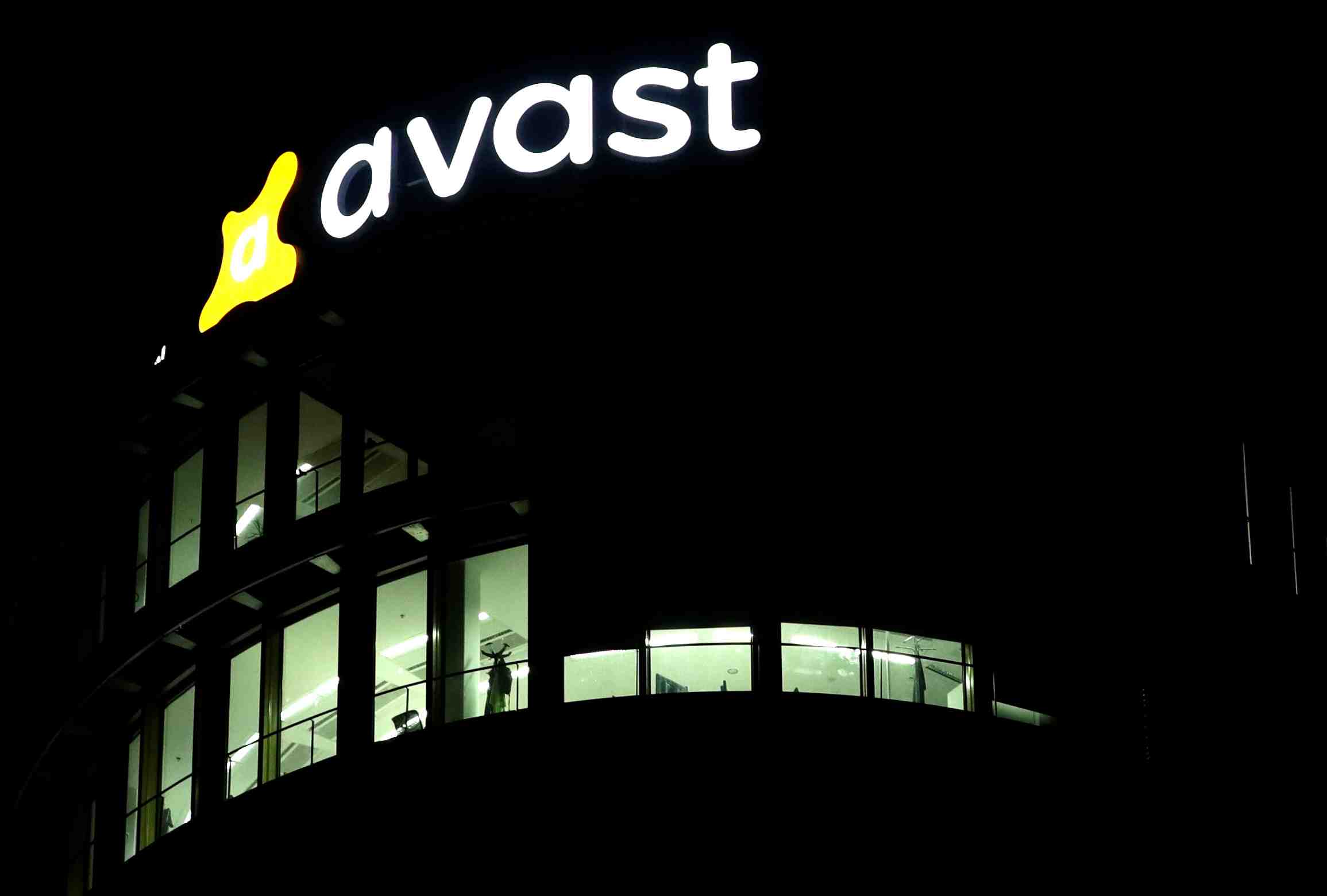 Avast en discussions avec nortonlifelock en vue d'une eventuelle fusion