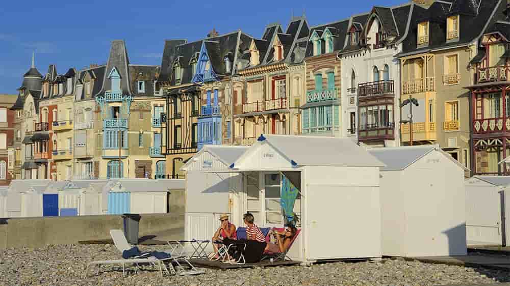 Les villas colorées ont été construites dès l’arrivée du chemin de fer en 1873.