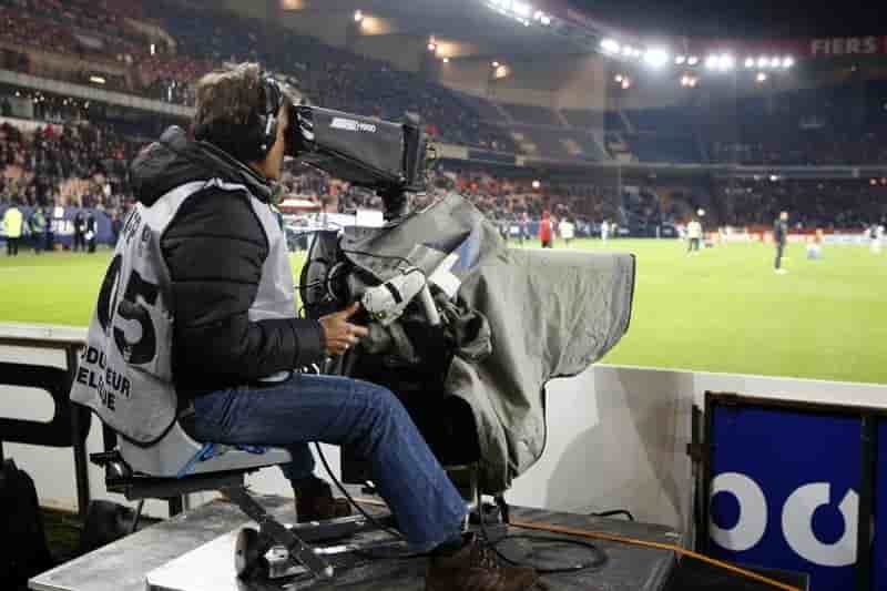 Canal+ remporte les lots 1 et 2 des droits TV de Ligue 1