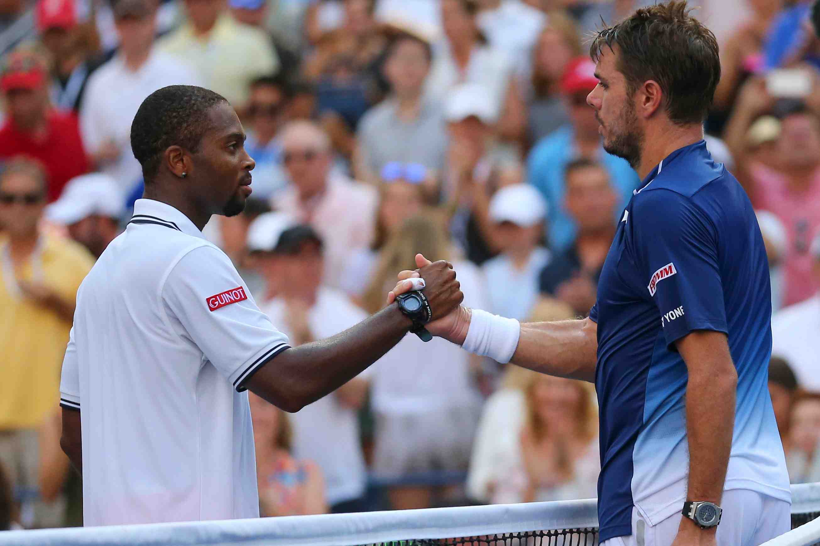 Wawrinka file en quart de finale