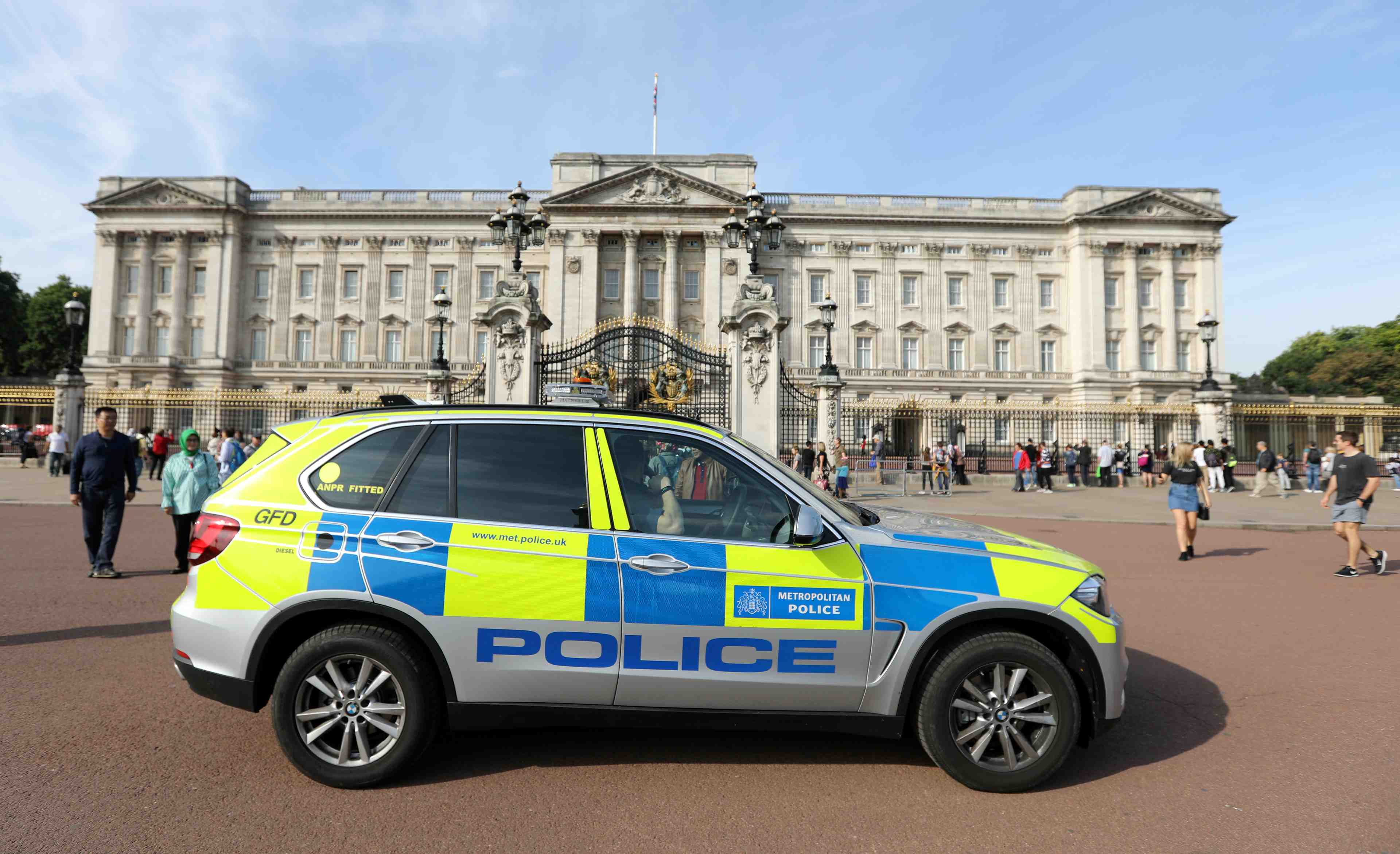 Grande bretagne: deuxieme arrestation apres l'attaque au palais de buckingham
