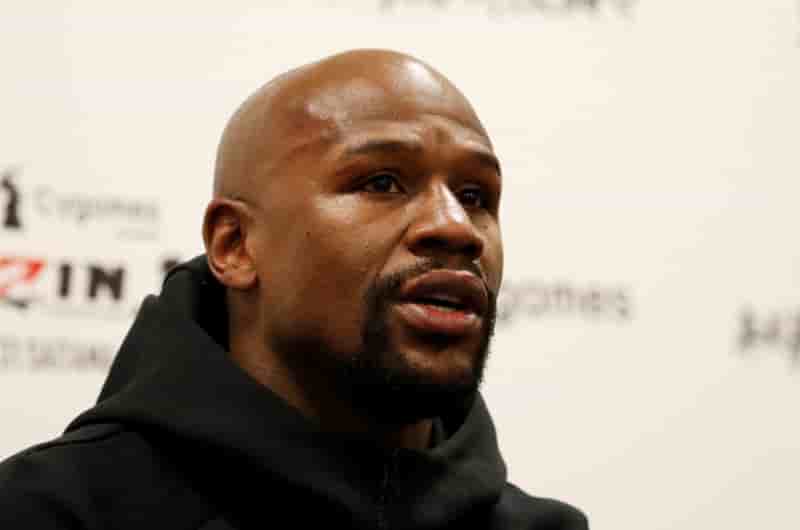 Le boxeur floyd mayweather offre de financer les obseques de george floyd