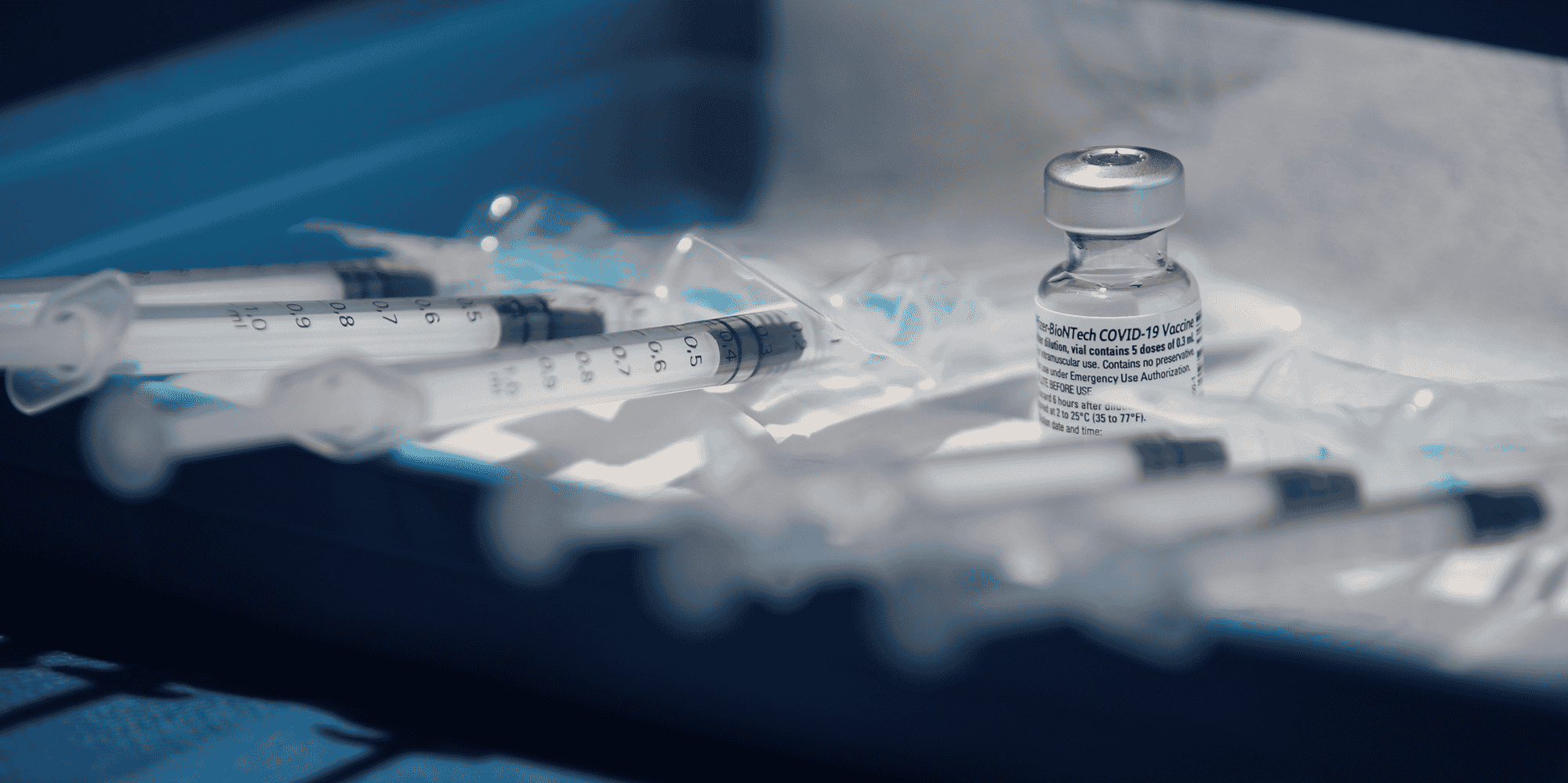 Vaccin: la haute autorite de sante recommande de decaler la 2e dose a 42 jours