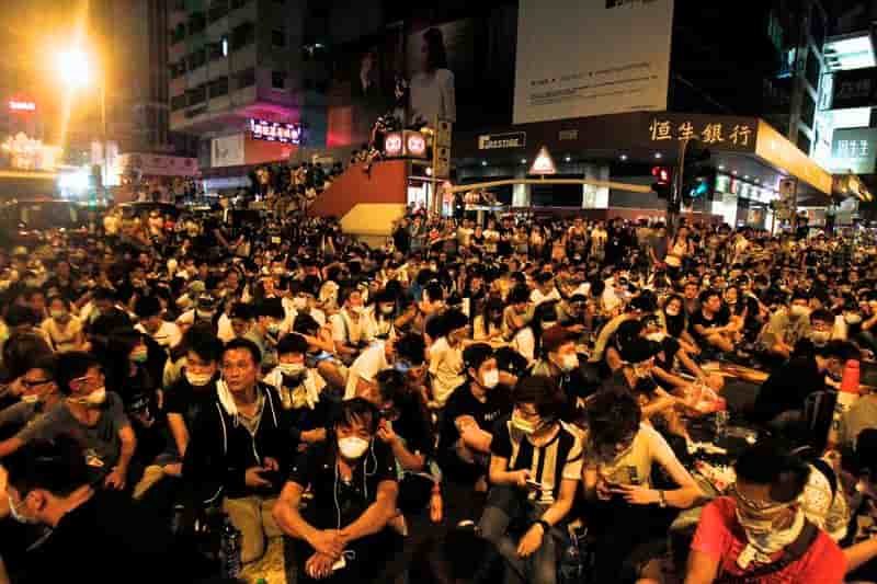 Les manifestants pro-démocratie ne désarment pas à Hong Kong