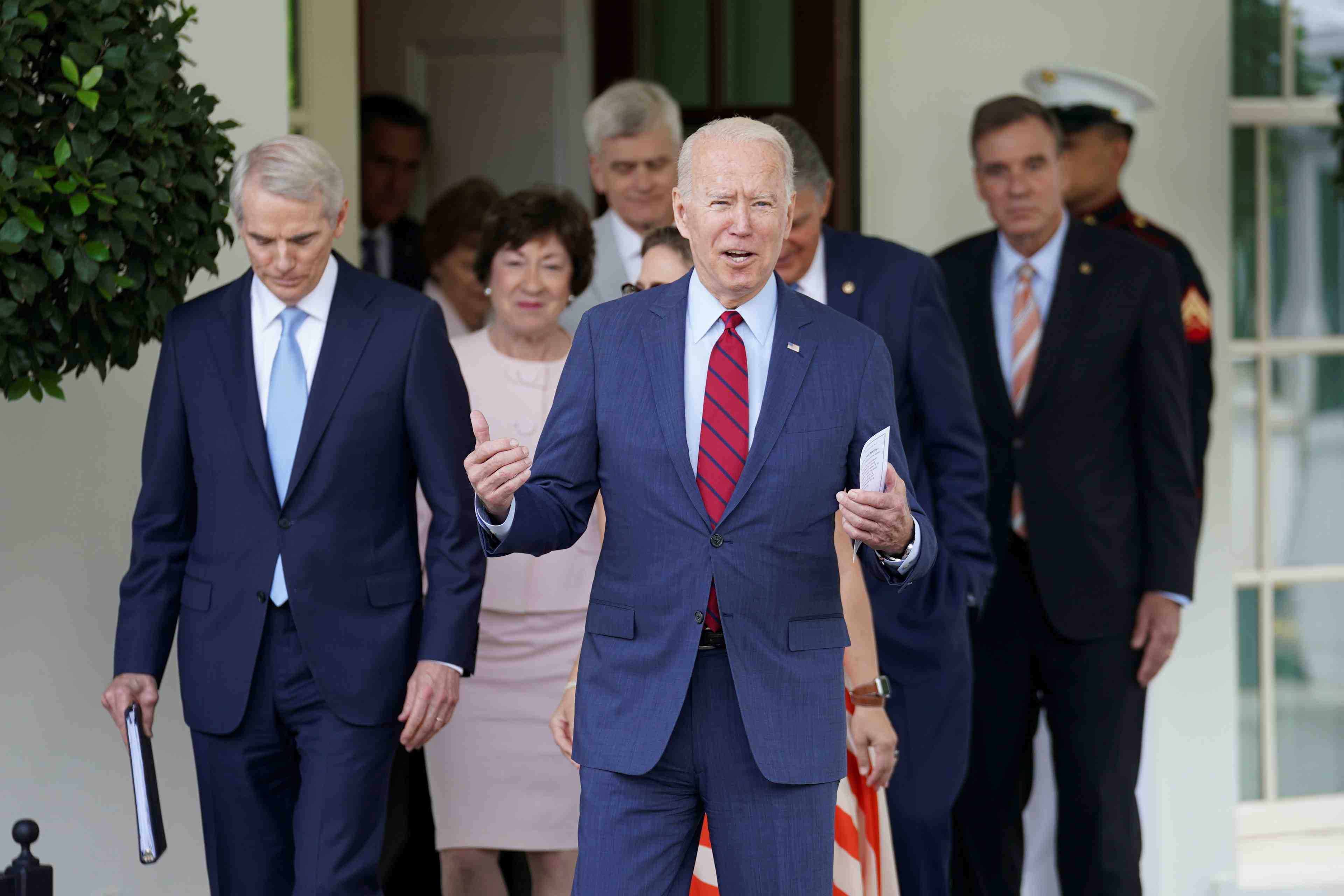 Biden annonce un accord sur le plan d'infrastructures
