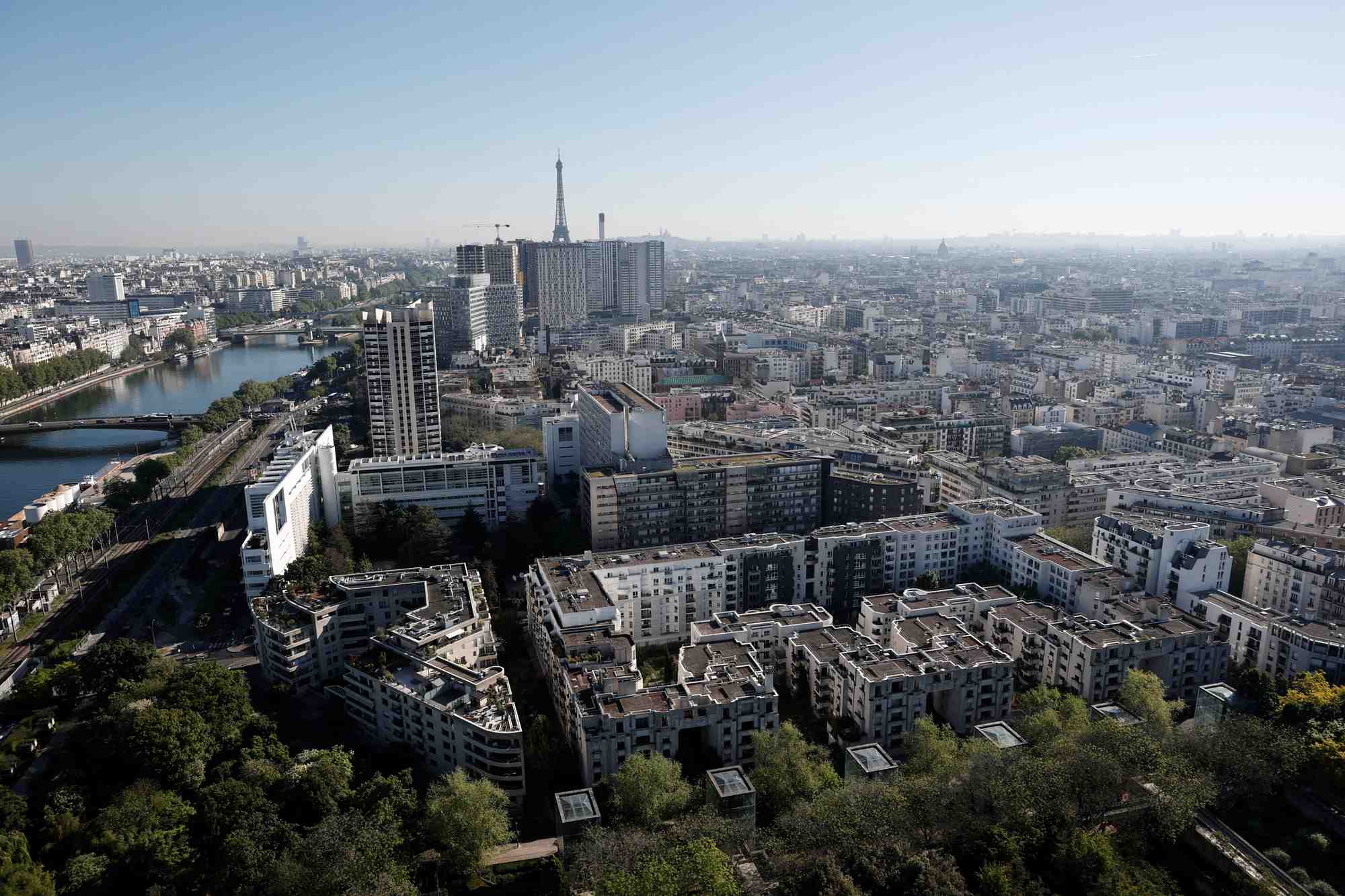 À Paris, le prix des appartements anciens a atteint 9 530 euros par mètre carré au 1er trimestre 2025.