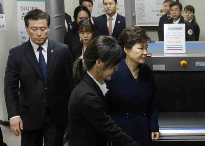 L'ex-presidente sud-coreenne park geun-hye arretee