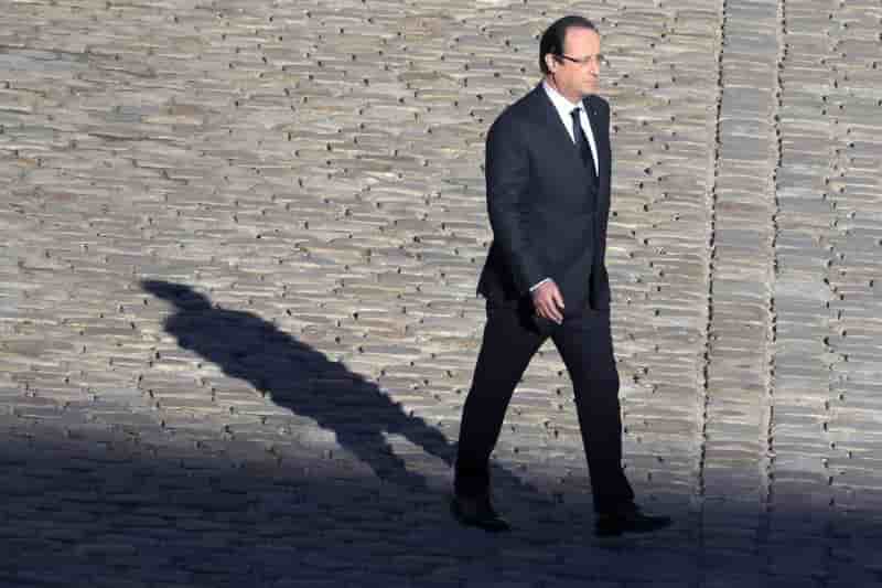 La cote de popularité de Hollande reste stable, selon Ifop