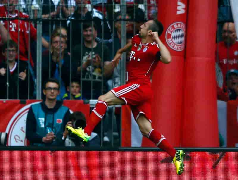 Bundesliga: le Bayern envoie un avertissement au Real