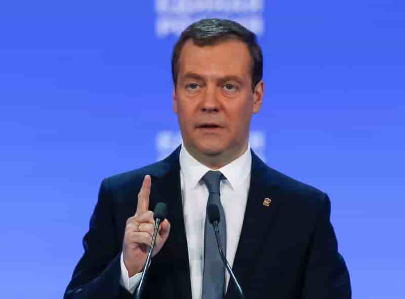Pour medvedev, la russie doit se preparer a des sanctions durables