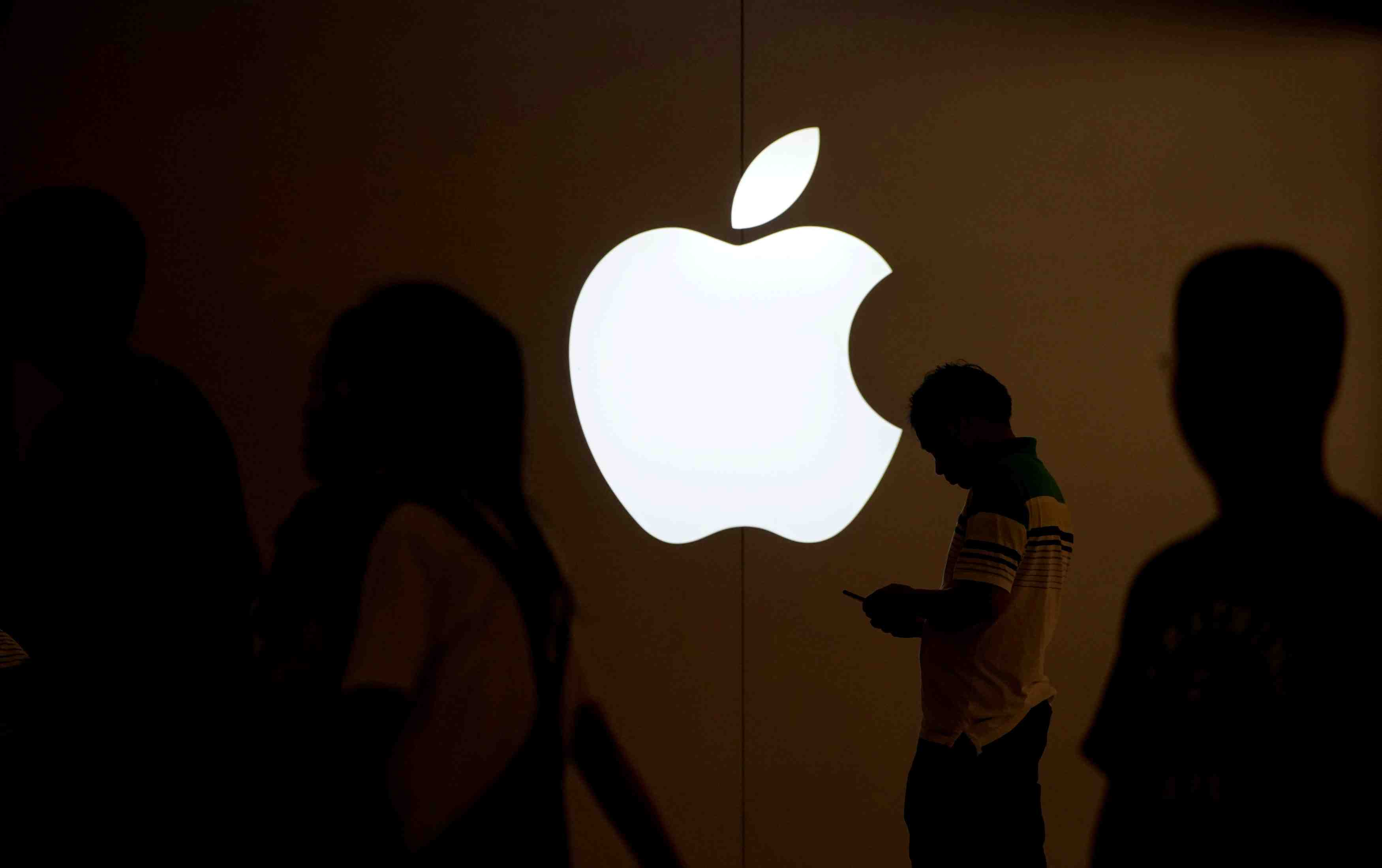 Apple compte sortir son plus grand iphone et un modele economique