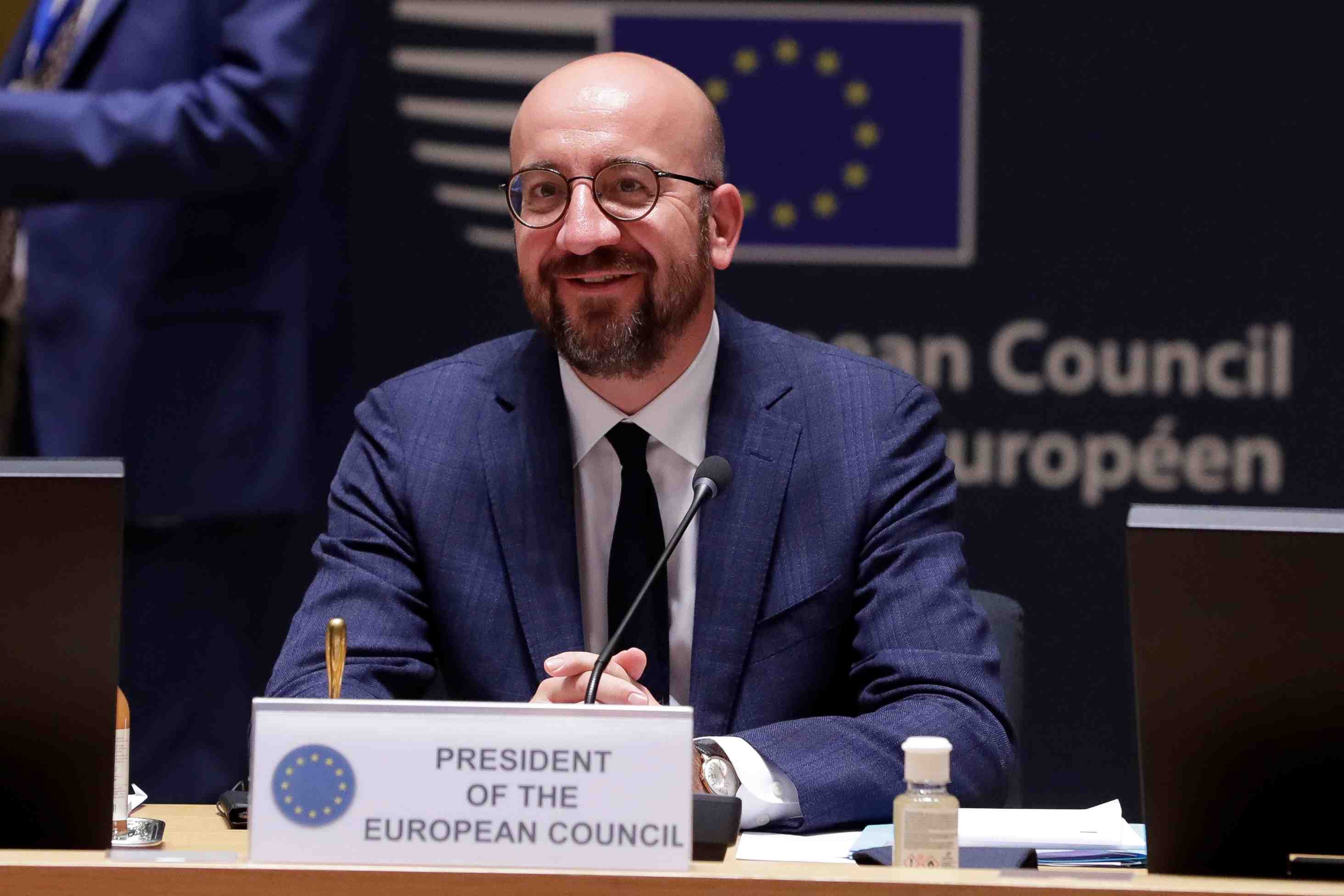 Accord de l'ue sur un plan de relance economique apres un sommet marathon