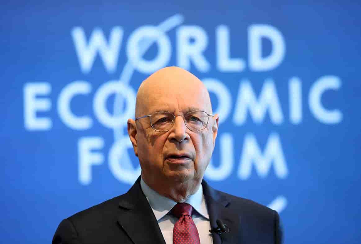 H318 IDÉES Klaus Schwab, fondateur du symposium européen du management en 1971, qui deviendra le Forum économique mondial en 1987