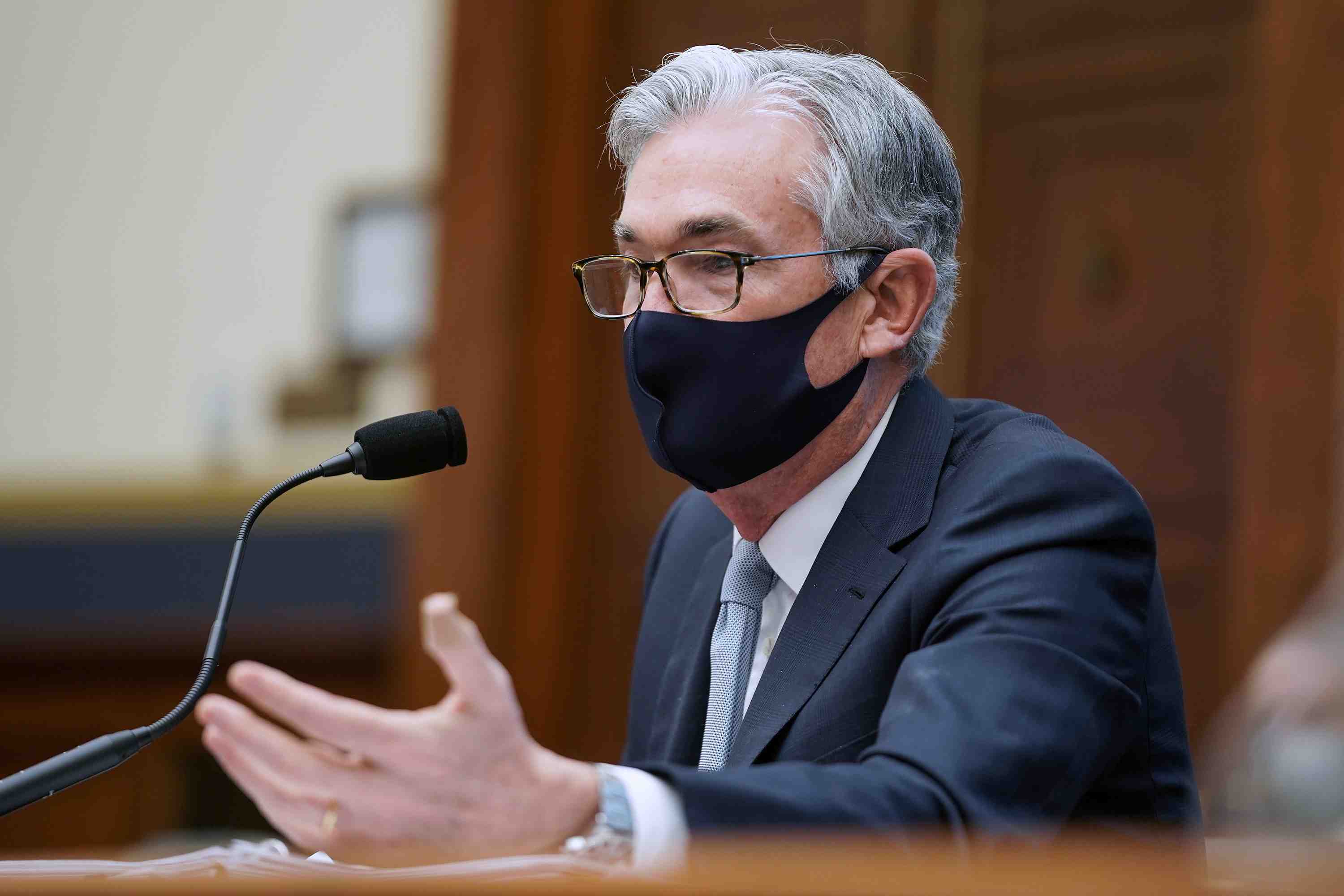 Usa: powell (fed) souligne les risques du covid-19 sur la reprise, l'inflation peu probable