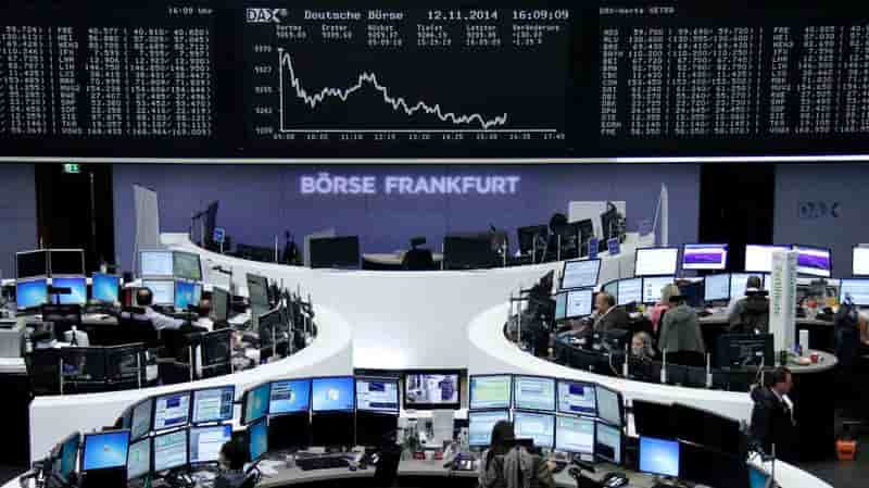 Les marchés européens finissent en baisse, les banques ont pesé