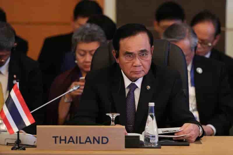 La junte thailandaise va autoriser les activites politiques
