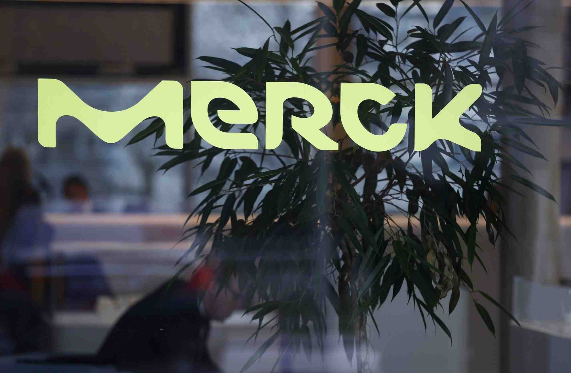 Le logo du groupe pharmaceutique et chimique merck kgaa, a darmstadt