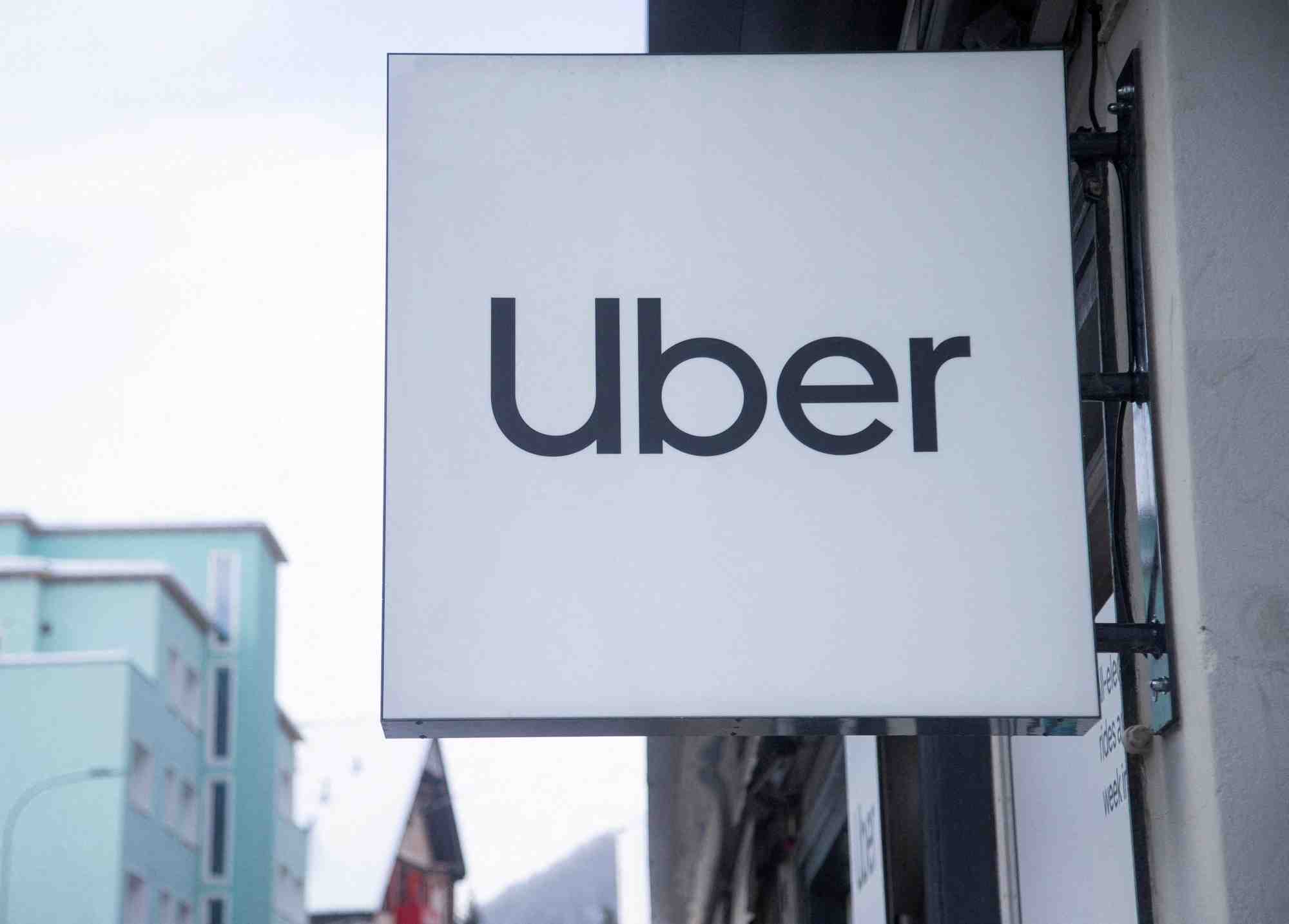 Le logo d'uber lors du forum economique mondial de davos