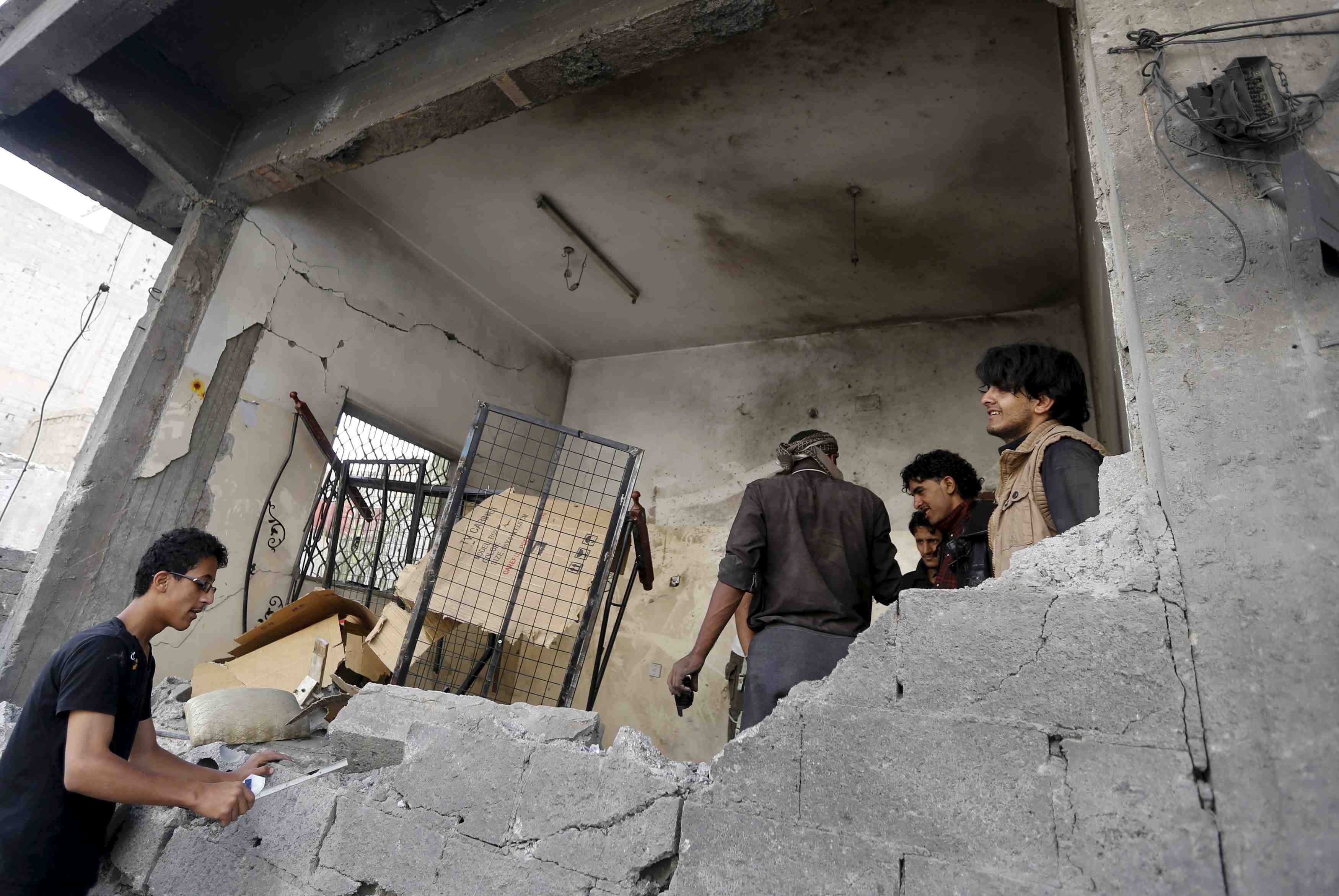 Raids meurtriers de la coalition arabe au yemen