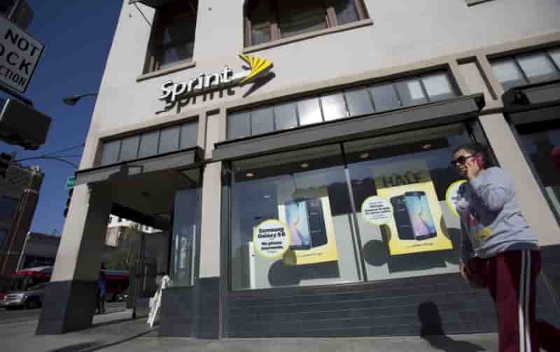 Sprint cherche une alternative a une fusion avec t-mobile