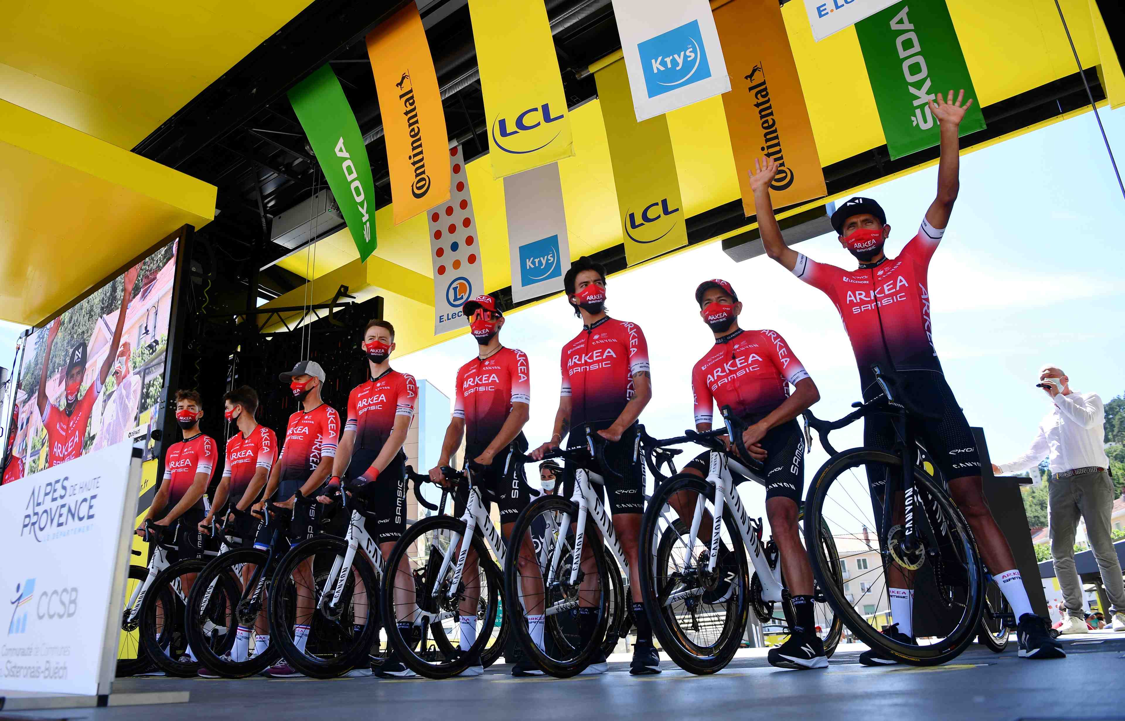 Cyclisme: poursuite des gardes a vue pour les soupcons de dopage chez arkea-samsic