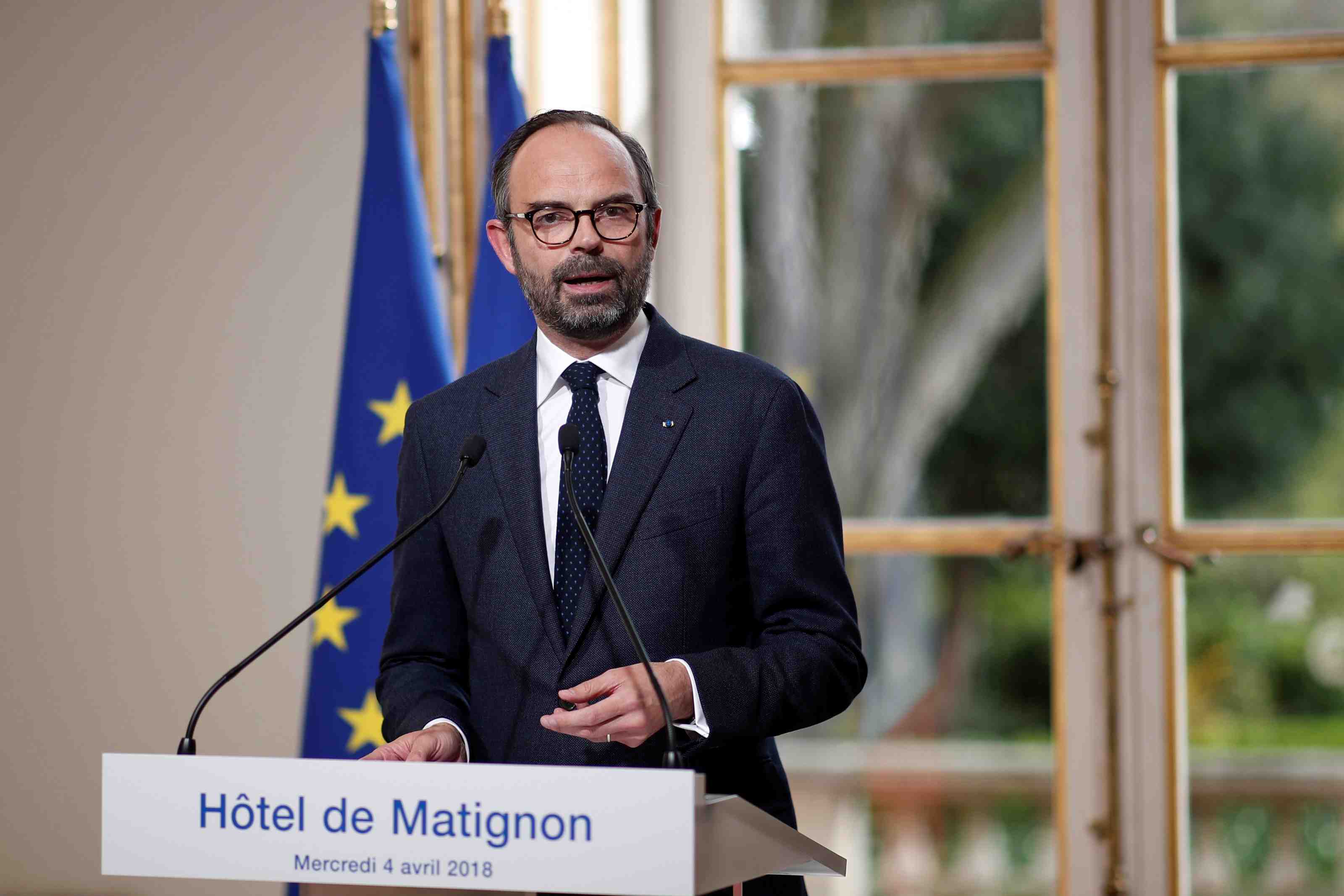 Philippe propose 15% de proportionnelle et 30% des parlementaires de moins