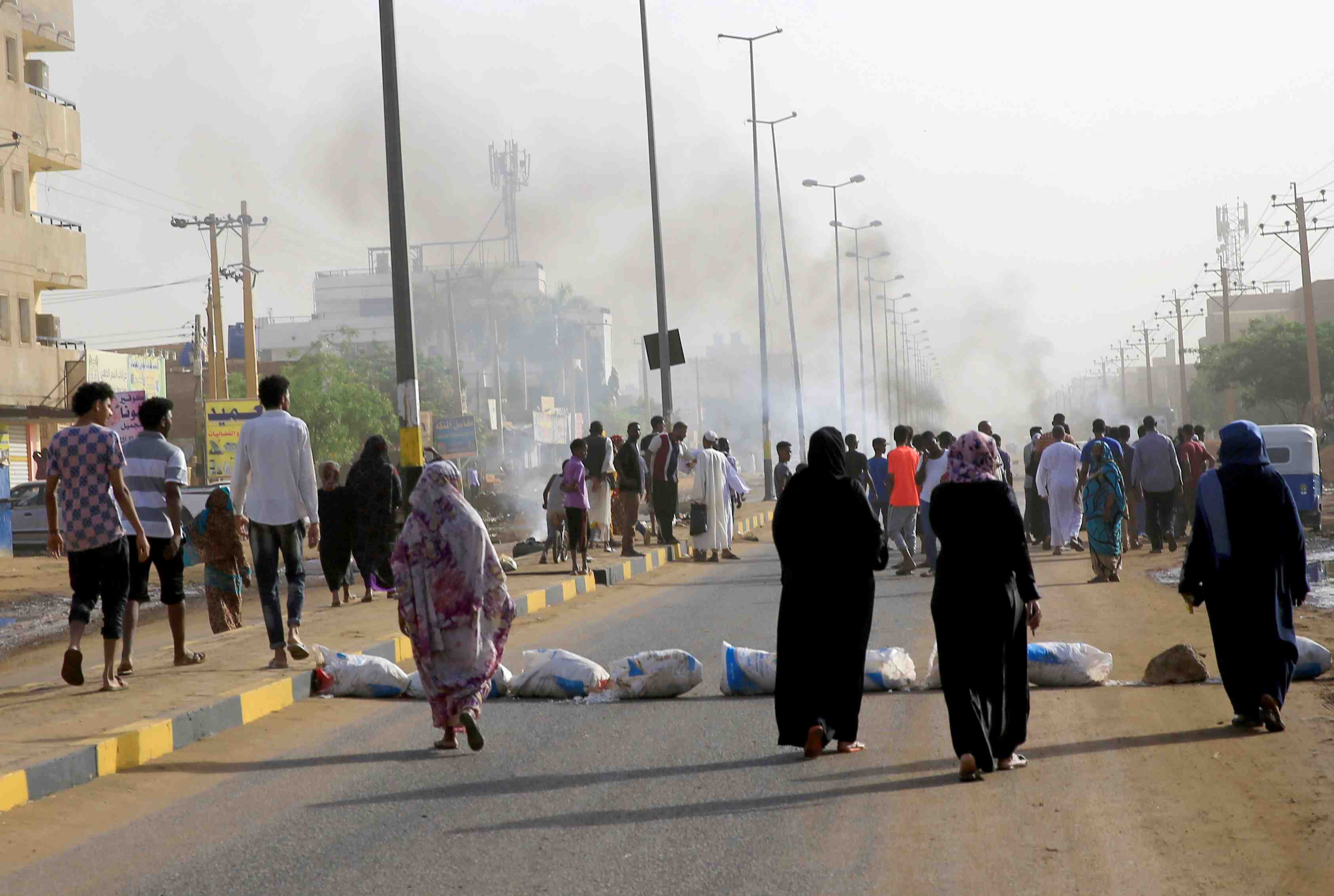 Assaut contre les manifestants qui campent dans le centre de khartoum