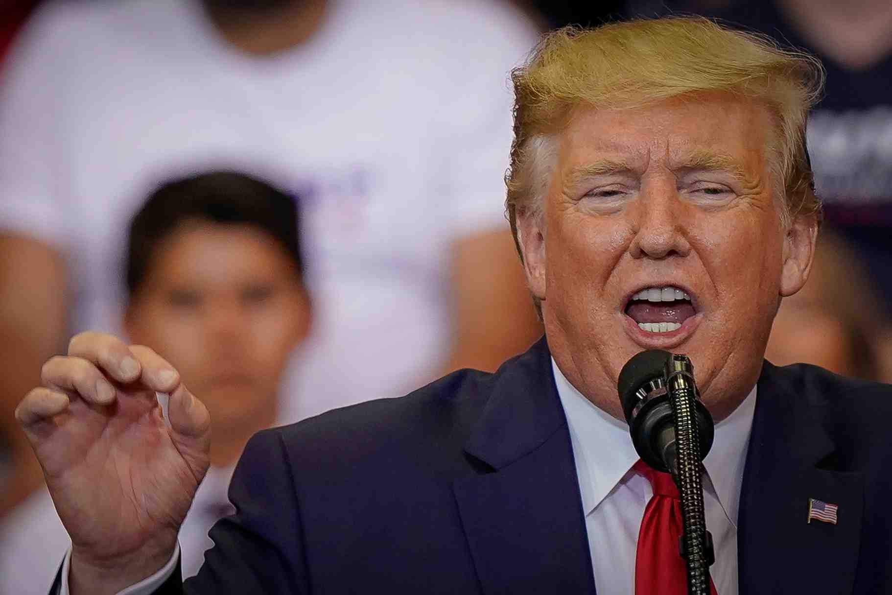 Nouveaux tirs de projectiles nord-coreens, trump minimise leur importance