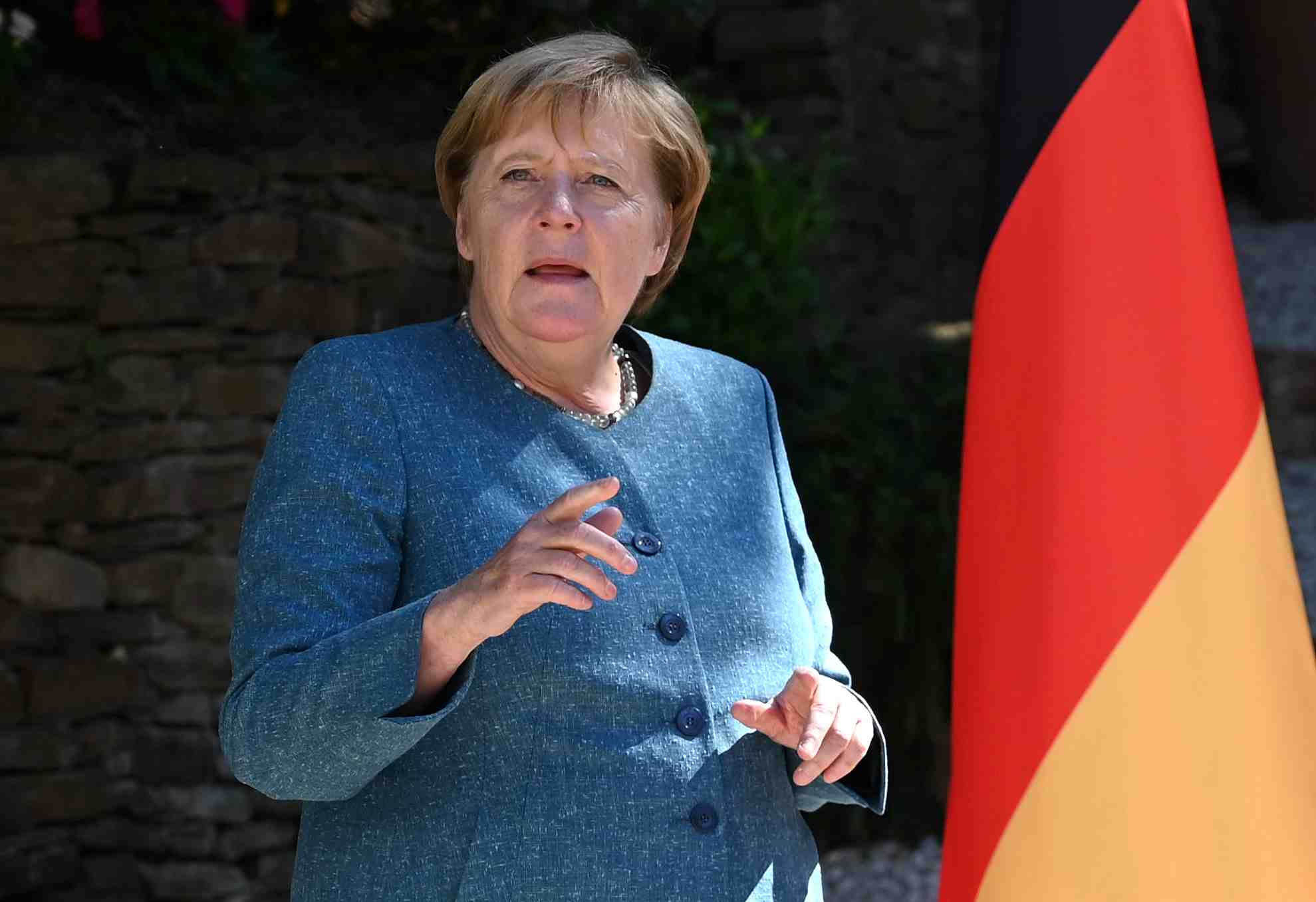Merkel demande a moscou une enquete sur l'empoisonnement presume de navalny